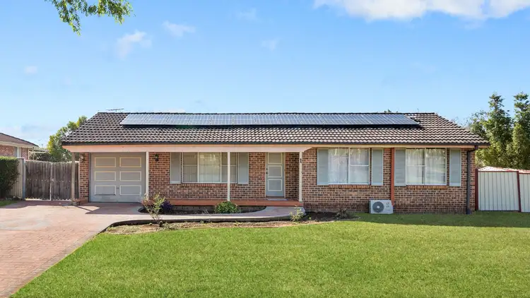 1 Tagula Place, Glenfield NSW 2167