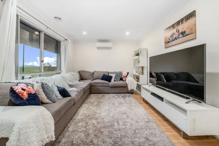 Second view of Homely house listing, 87 Carman Loop, Macgregor ACT 2615