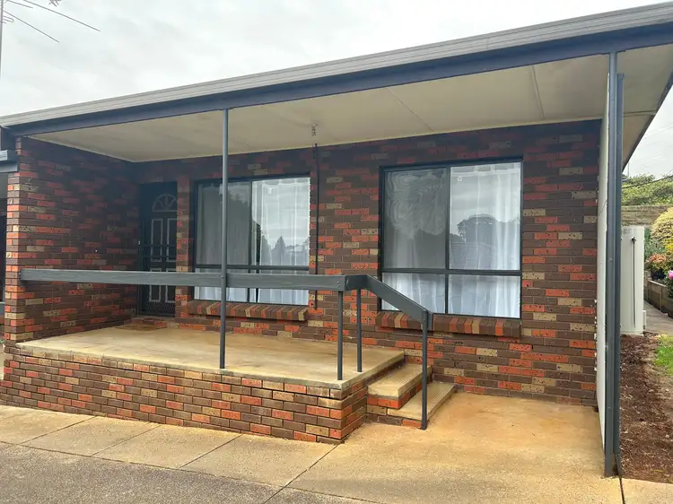 Main view of Homely unit listing, 4/24 Main South Road, Drouin VIC 3818