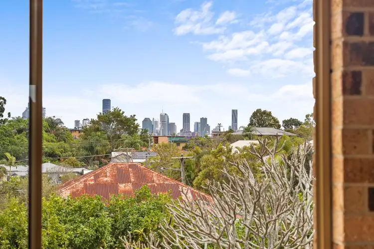 2/50 Douglas Street, Greenslopes QLD 4120