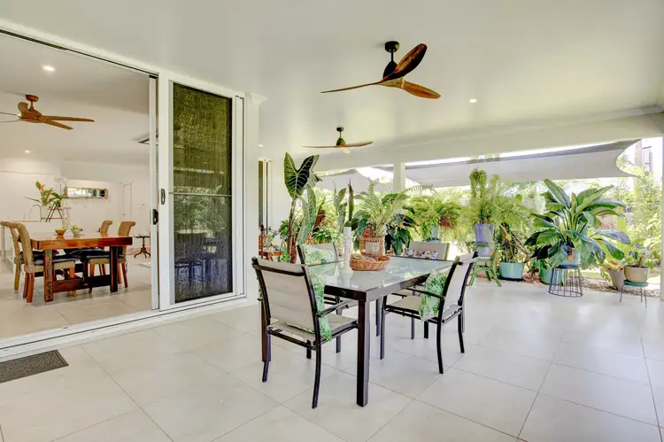 19 Nivosa Court, Mission Beach QLD 4852