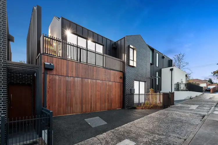2/19 Jervis Street, Camberwell VIC 3124