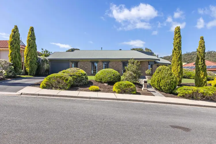 10 Bentley Court