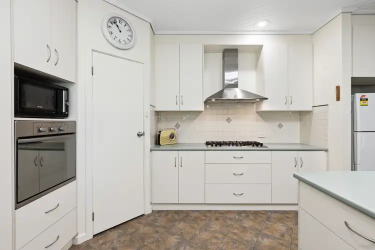 Sixth view of Homely house listing, 10 Bentley Court, Happy Valley SA 5159