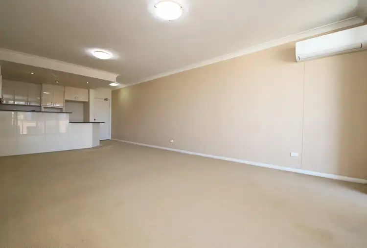 16-20 Meredith Street