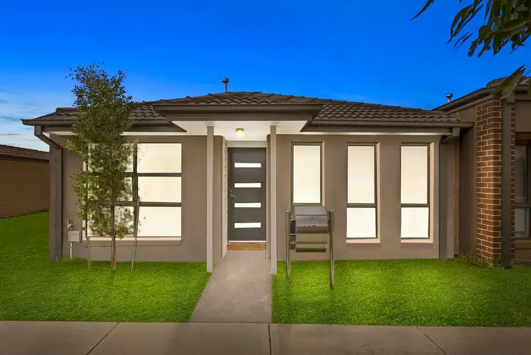 13 Vessey Walk, Wyndham Vale VIC 3024