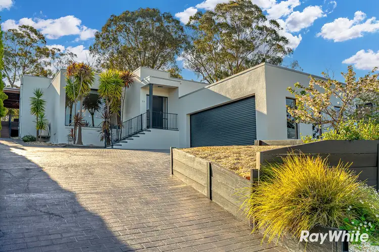 11 Balmoral Drive, Golden Square VIC 3555