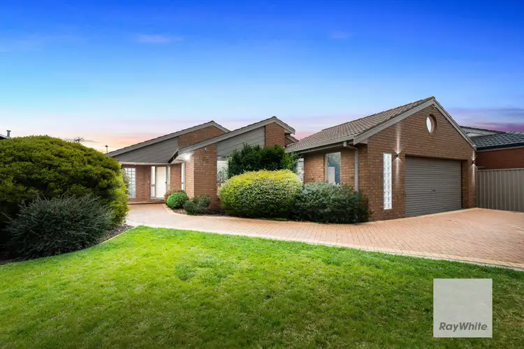 65 Truro Crescent, Taylors Lakes VIC 3038