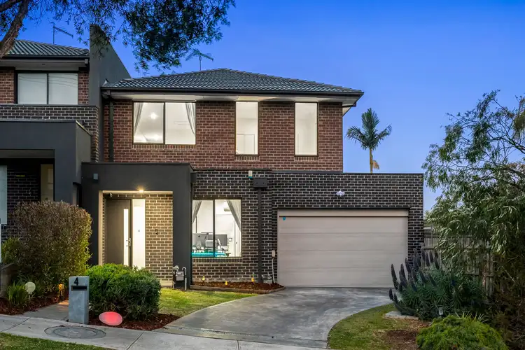 4 Centaur Grove, Doncaster East VIC 3109