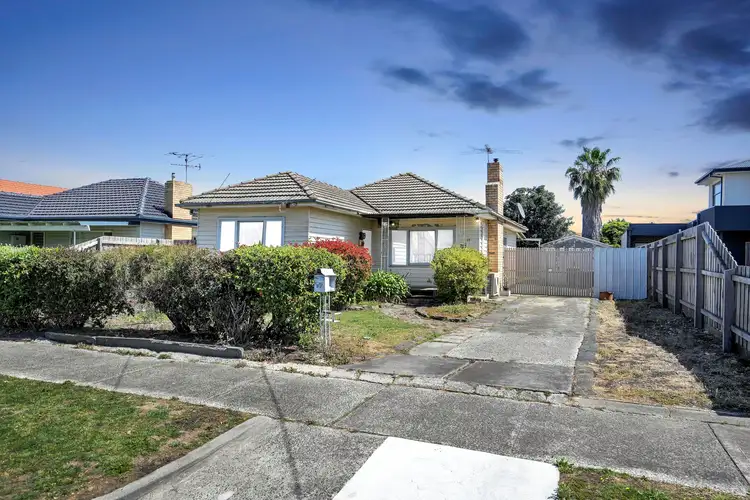 19 Mahon Avenue, Altona North VIC 3025