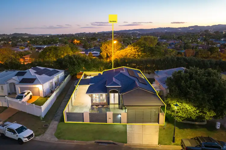 13 Illinois Court, Varsity Lakes QLD 4227
