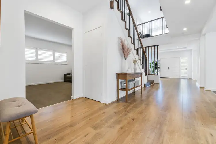 Fifth view of Homely house listing, 66 Cresthaven Boulevard, Berwick VIC 3806