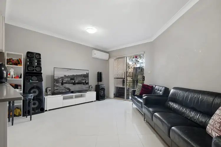 Third view of Homely unit listing, 18/41 Woodhouse Drive, Ambarvale NSW 2560