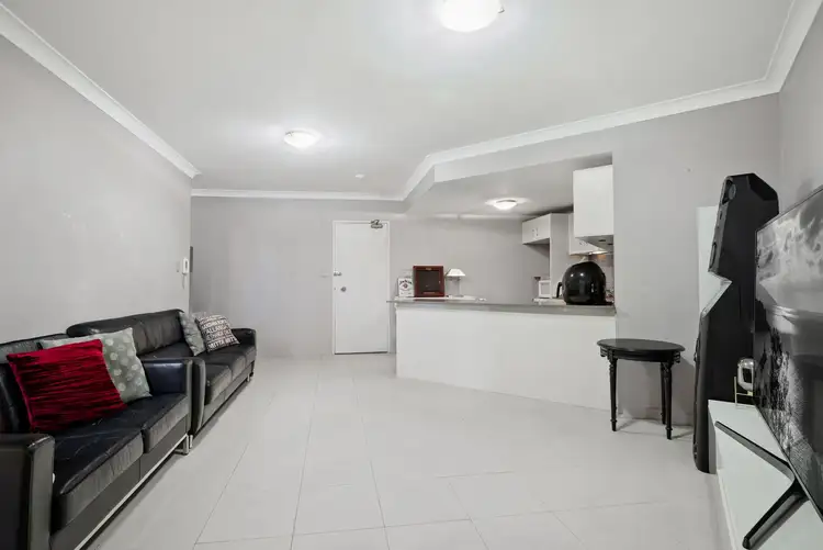 Fifth view of Homely unit listing, 18/41 Woodhouse Drive, Ambarvale NSW 2560