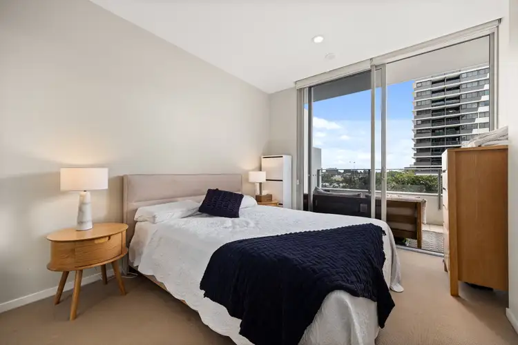 Sixth view of Homely apartment listing, 4077/37C Harbour Road, Hamilton QLD 4007