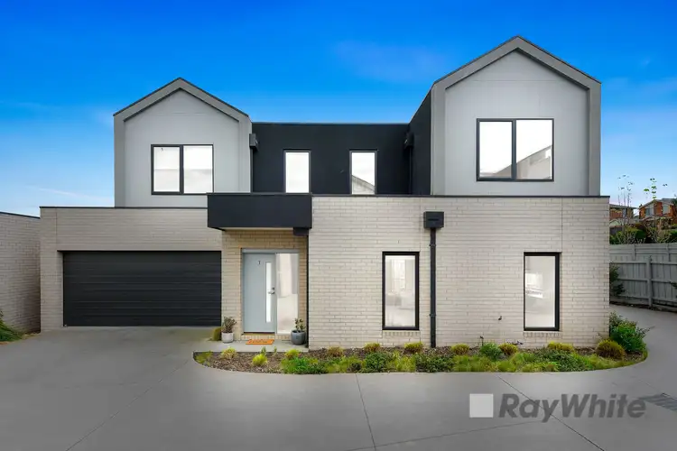 1/108 David Collins Drive, Endeavour Hills VIC 3802
