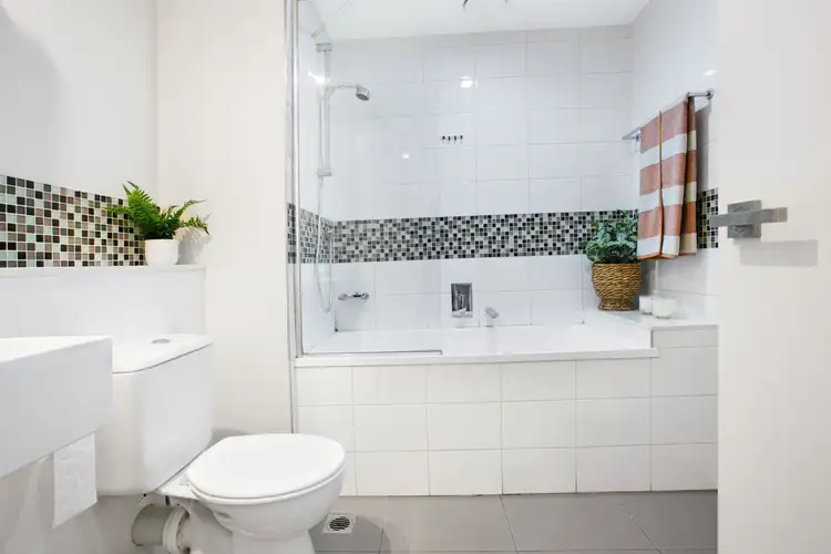 Fifth view of Homely apartment listing, 212/100 Plenty Road, Preston VIC 3072