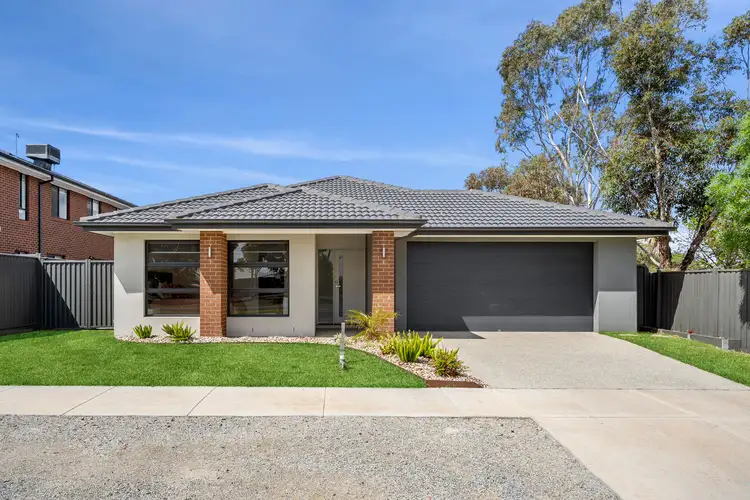34 Wichita Grove, Lara VIC 3212