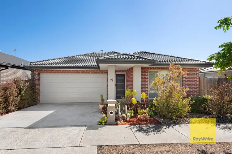 19 Samwell Street, Charlemont VIC 3217