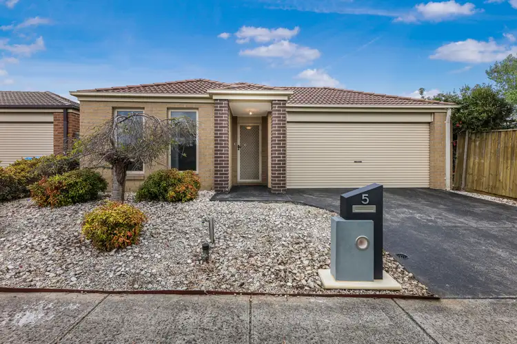 5 Forelle Way, Cranbourne VIC 3977