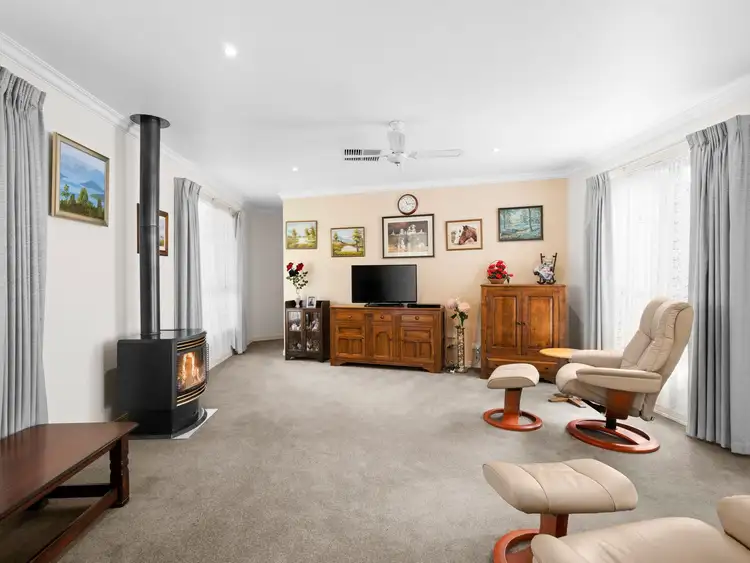 Sixth view of Homely house listing, 16 Glenfern Court, Benalla VIC 3672