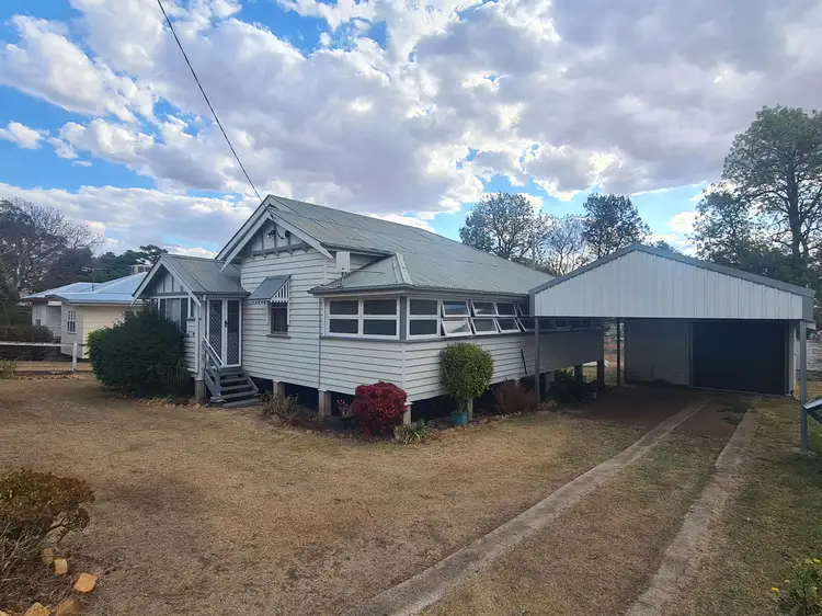 95 Mocatta Street, Goombungee QLD 4354