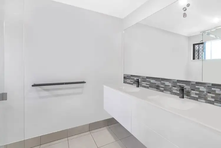 Seventh view of Homely other listing, 3 Coxswain Place, Trinity Beach QLD 4879