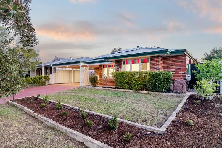 60 Gentle Circle, South Guildford WA 6055
