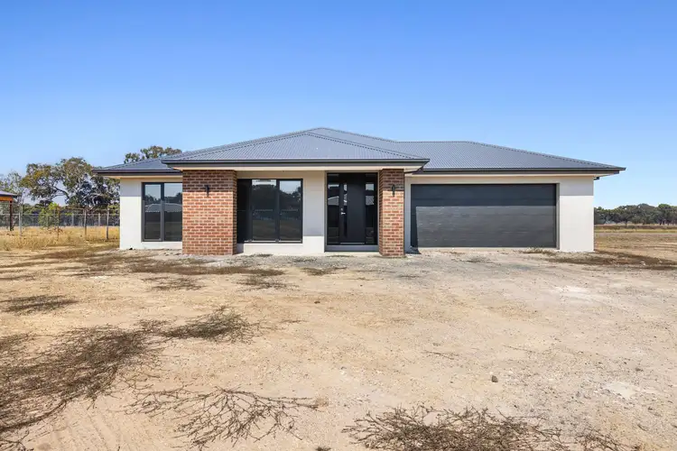 2 Carthew Rise, Ararat VIC 3377