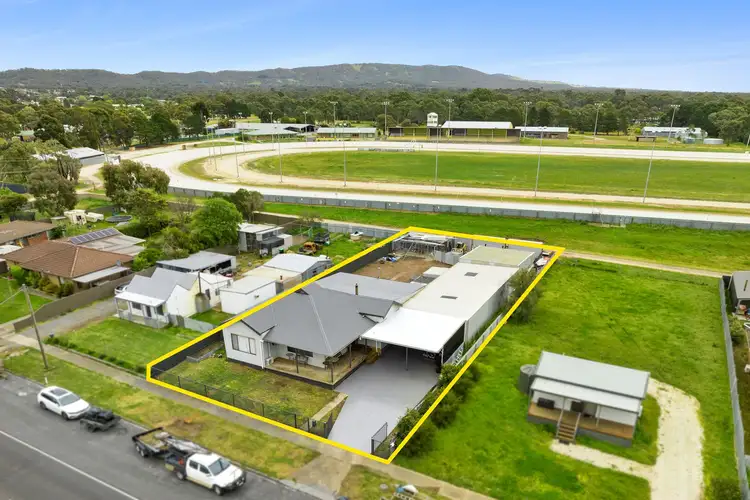81 Campbell Street, Ararat VIC 3377