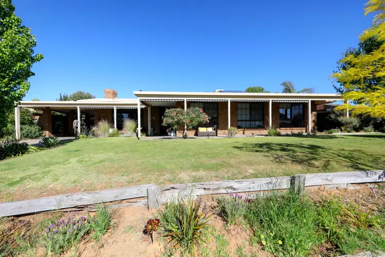 25 Brooks Avenue, Barooga NSW 3644