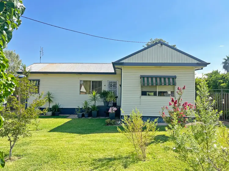 4 Hunter Street, Forbes NSW 2871