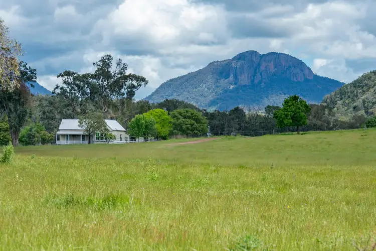 1124 WARKTON Road, Coonabarabran NSW 2357
