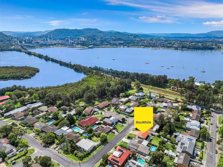 Second view of Homely house listing, 6 Althea Place, Point Clare NSW 2250