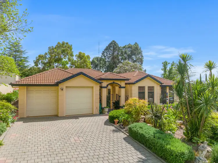 3 Tilbrook Avenue, Clare SA 5453