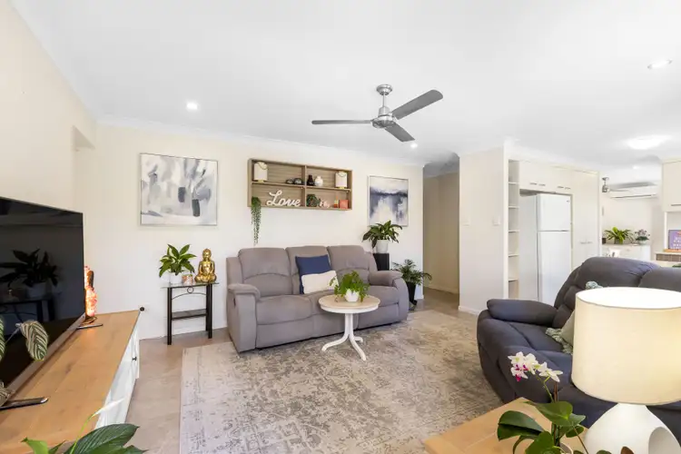 Sixth view of Homely unit listing, Unit 1/9 Justin Court, Moffat Beach QLD 4551