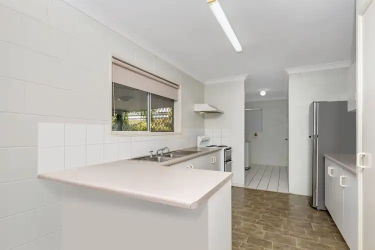 Third view of Homely house listing, 3 Jeannie Court, Rasmussen QLD 4815