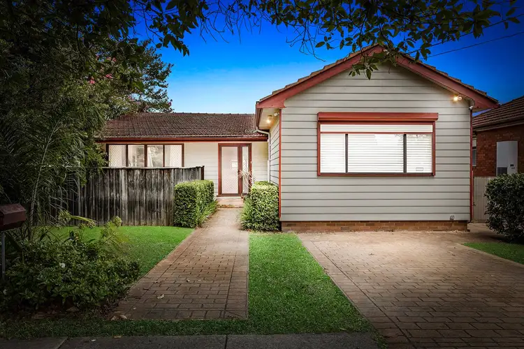 18 Beamish Road, Northmead NSW 2152