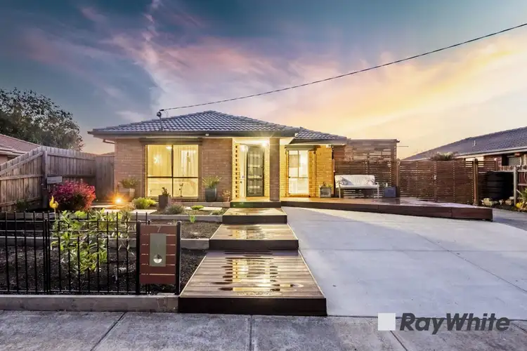 Second view of Homely house listing, 7 Maureen Close, Cranbourne West VIC 3977
