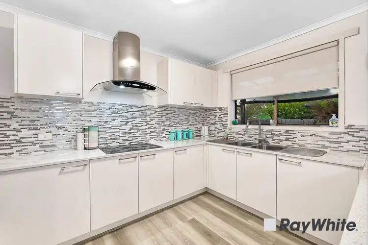 Sixth view of Homely house listing, 7 Maureen Close, Cranbourne West VIC 3977