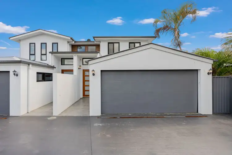 2/149 Musgrave Avenue, Labrador QLD 4215