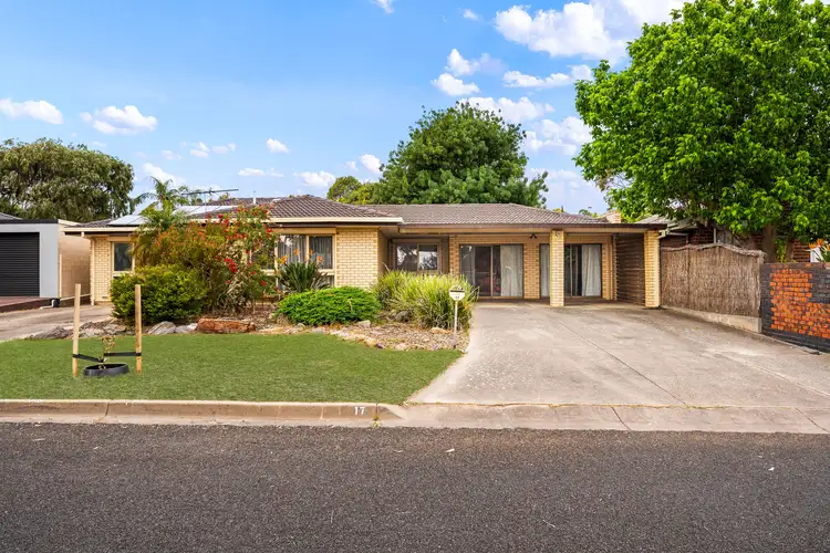 17 Deakin Avenue, Hope Valley SA 5090