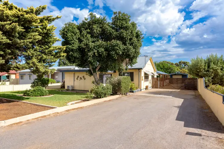 9 Critch Place, Wonthella WA 6530
