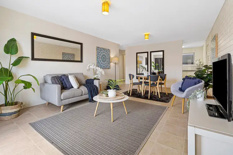 Main view of Homely unit listing, 2/18 High Street, Mount Gravatt QLD 4122