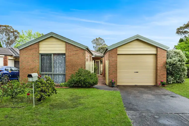 7 Oscar Court, Berwick VIC 3806