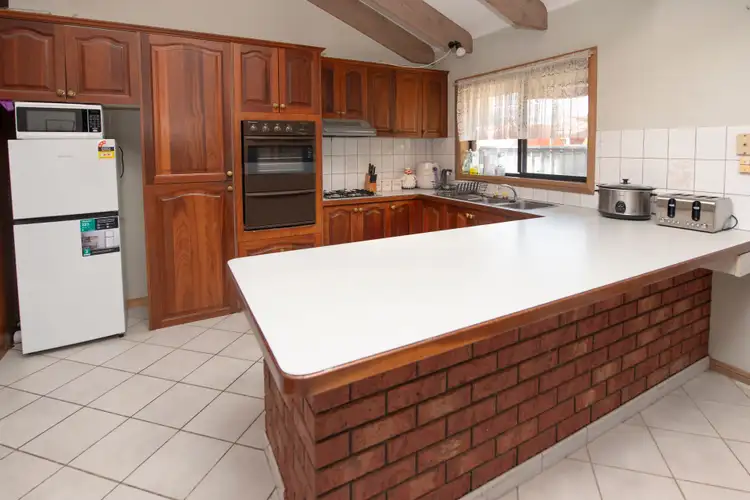 Sixth view of Homely house listing, 3 Barwick Court, Swan Hill VIC 3585