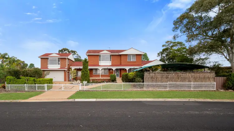 1 Kikori Place, Glenfield NSW 2167