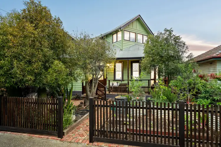 17 Soudan Street