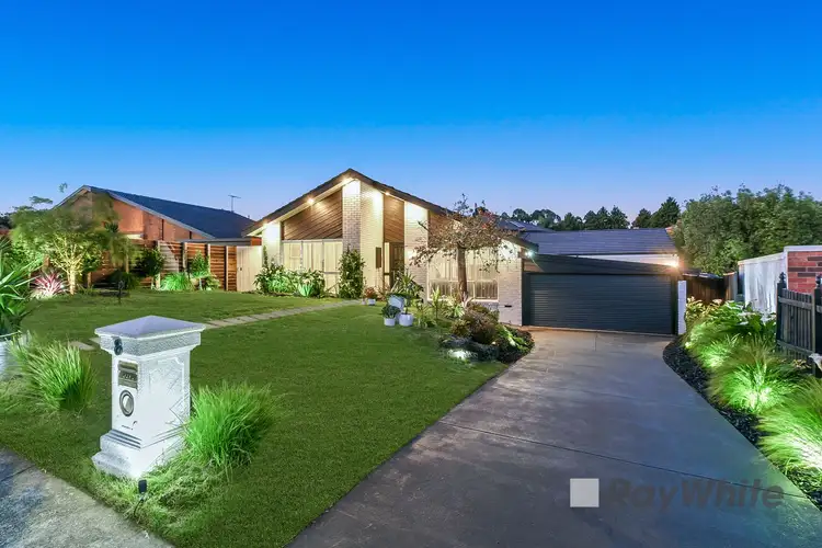 8 Costello Court, Endeavour Hills VIC 3802