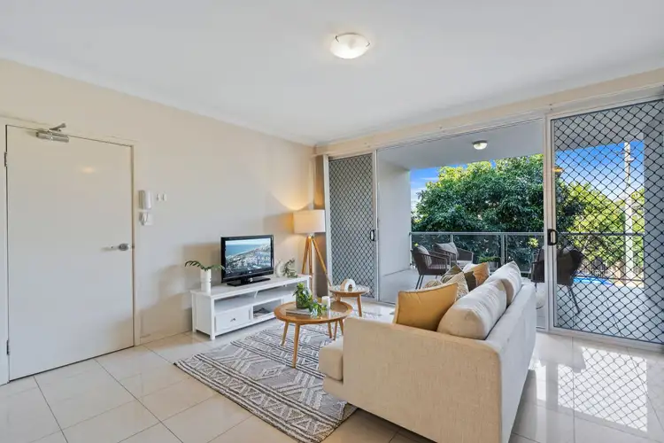 Fifth view of Homely unit listing, 4/17 Cardross Street, Yeerongpilly QLD 4105